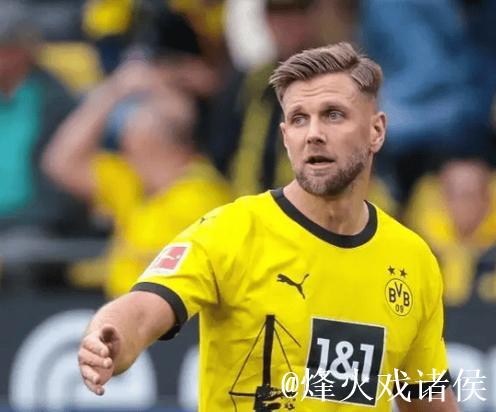 意媒:米兰有意冬窗租借西汉姆联射手菲尔克鲁格 意媒:米兰有意冬窗租借西汉姆联射手菲尔克鲁格